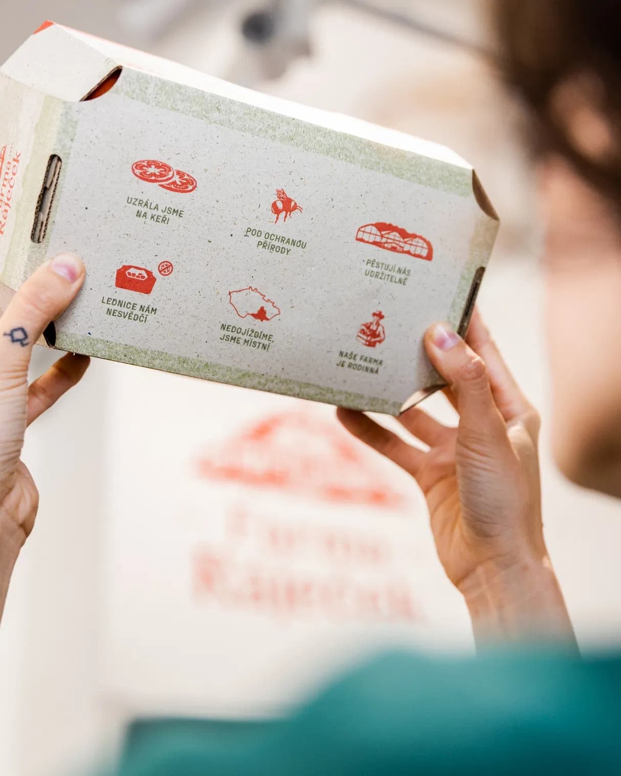 Branding for
a farm and local
food store