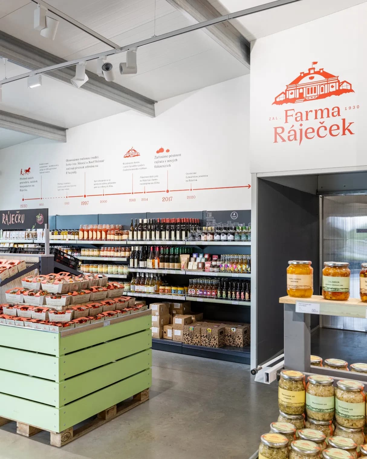 Branding for
a farm and local
food store